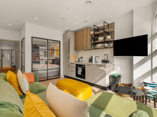 Apartment for rent in Stockwell, Greater London