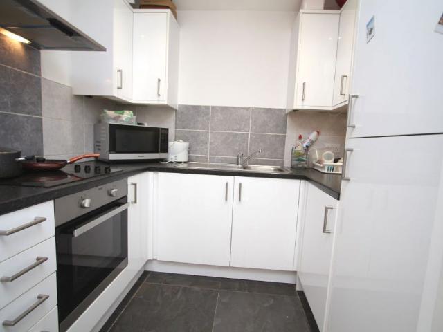 Apartment for rent in Woodcote, Epsom