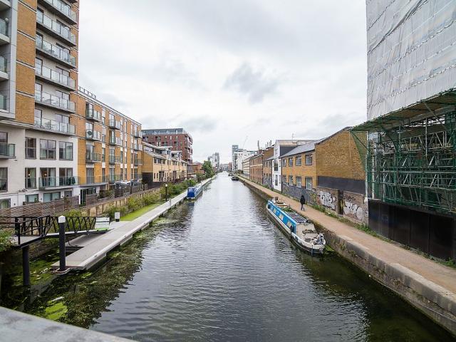 Apartment for rent in Burdett Estate, Limehouse