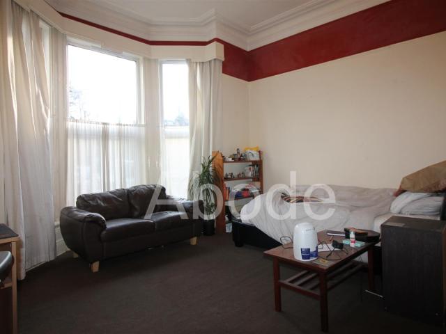 Apartment for rent in Hyde Park, West Yorkshire