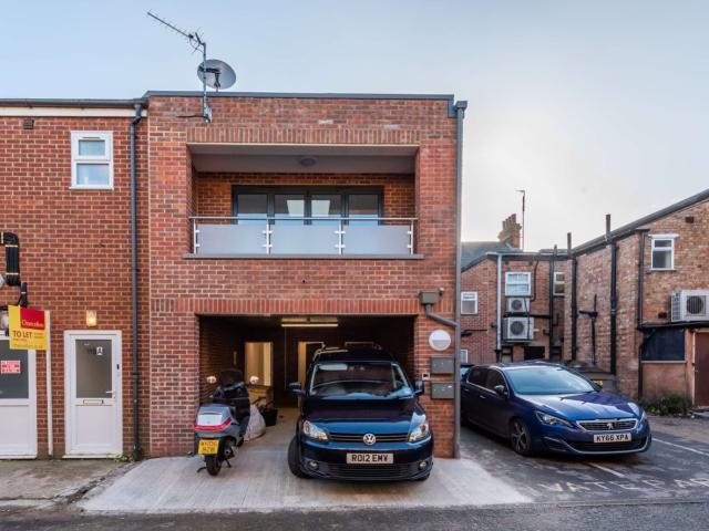 Apartment for rent in Headington Shops, Oxford