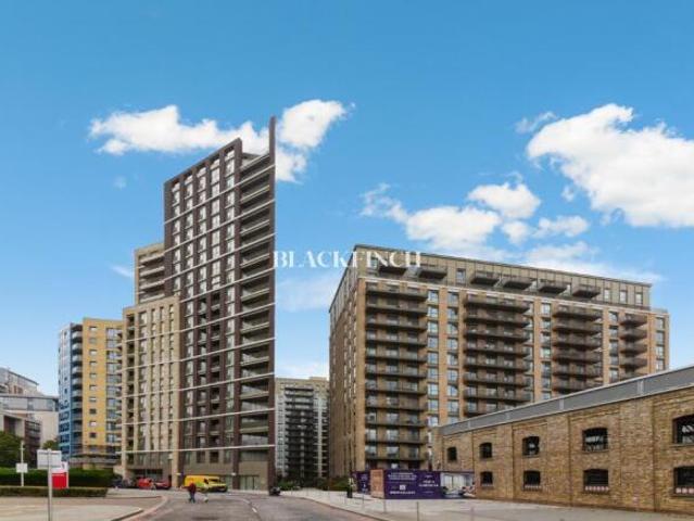 Flat for rent in Cat Hill, England
