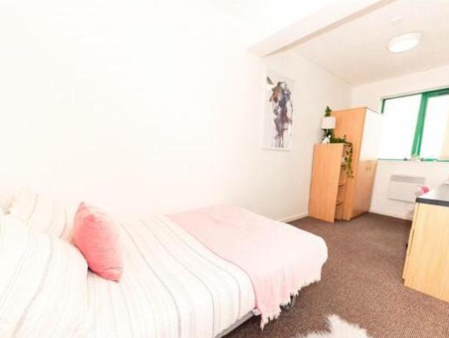House for rent in Birkenhead, Wirral