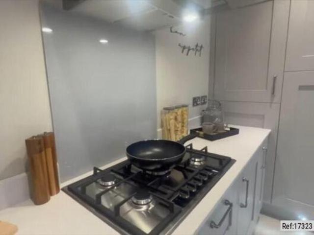 Flat for rent in Cat Hill