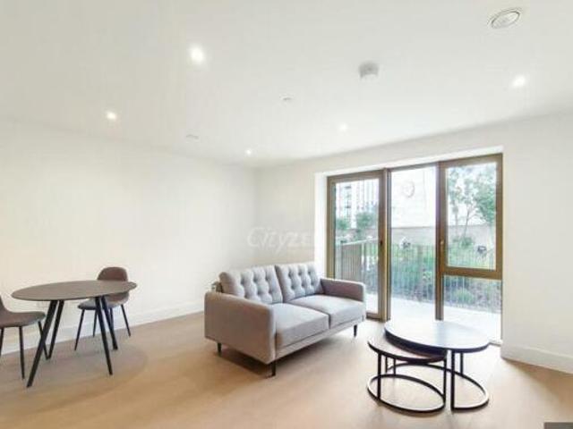 House for rent in Brentford End, Greater London