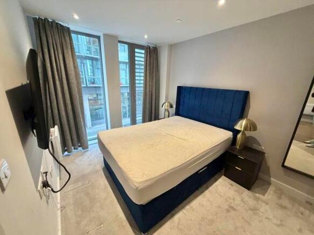 Flat for rent in Smithy Bridge, Rochdale