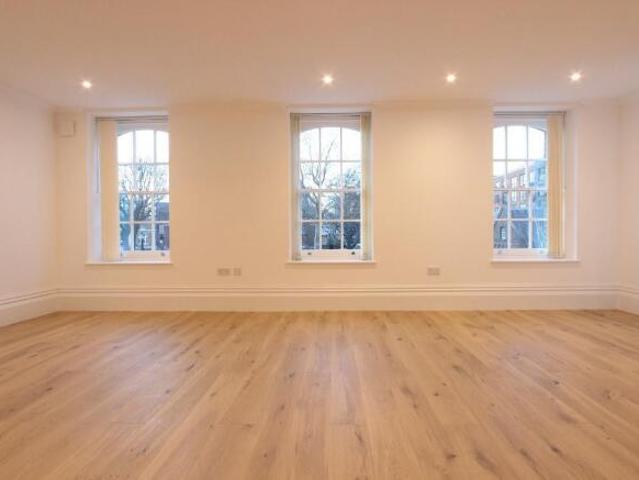 Flat for rent in Woolwich, Greater London