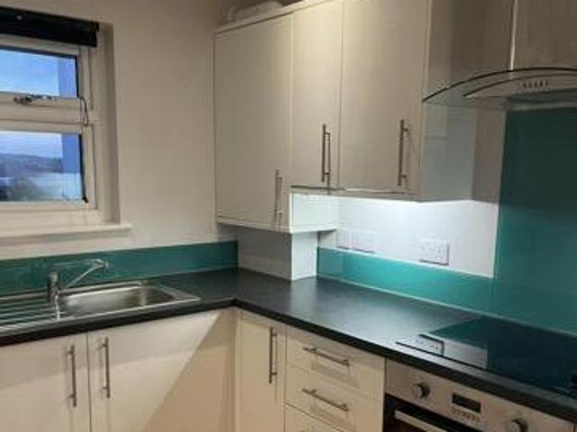 House for rent in Follaton, Strode