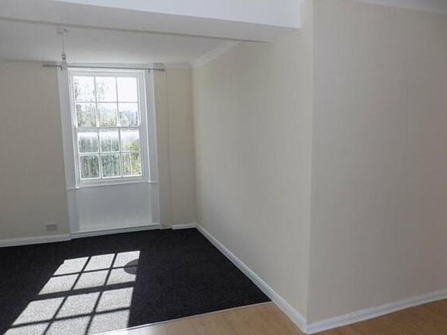 House for rent in Froggatt, East Midlands