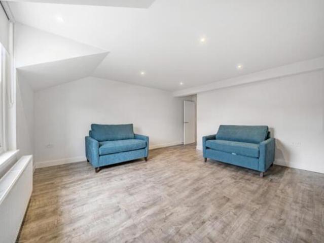 Flat for rent in Wimbledon, Greater London