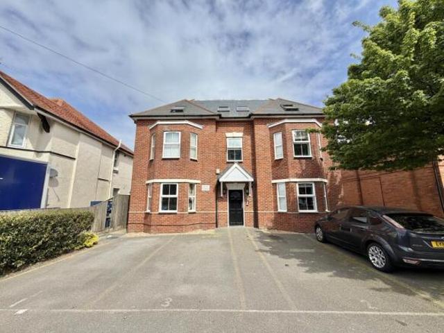 Flat for rent in Richmond Park, Kimberworth