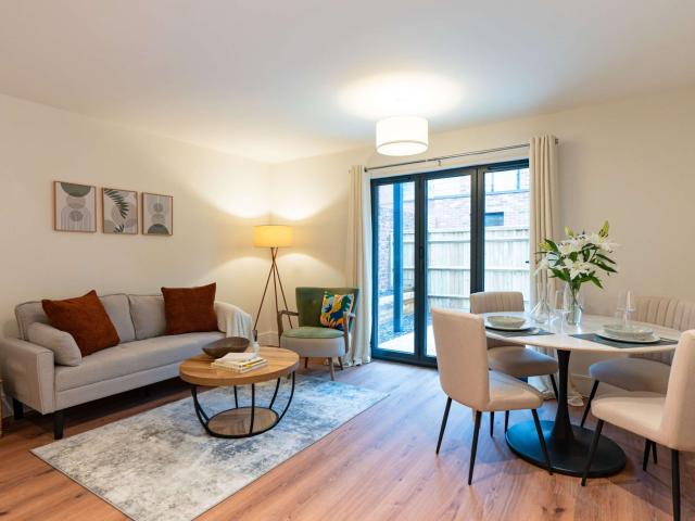 Apartment for rent in Cowley Marsh, The Slade