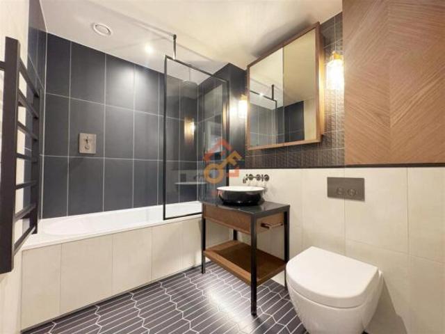 Flat for rent in Cat Hill