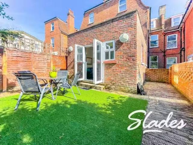 House for rent in London Borough of Lewisham, Ladywell