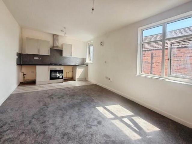 Flat for rent in Allenton, East Midlands