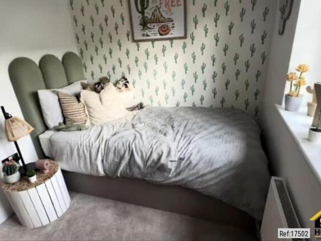 Flat for rent in Cat Hill