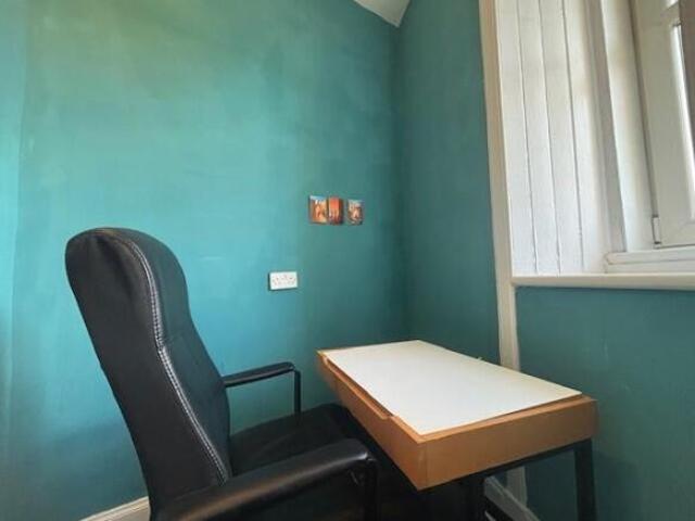 Flat for rent in Haghill, Scotland