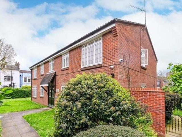 House for rent in Lyons, Greater London