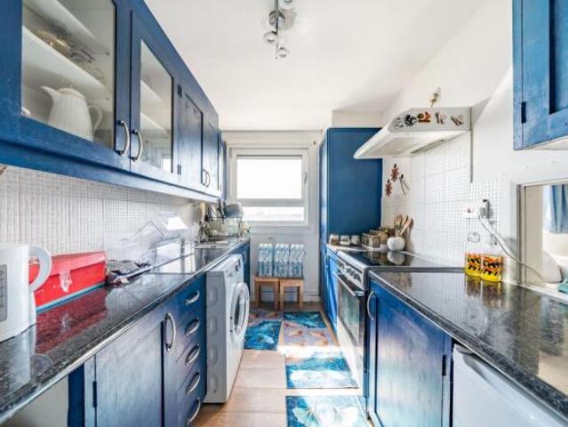 Flat for rent in Acton, Greater London