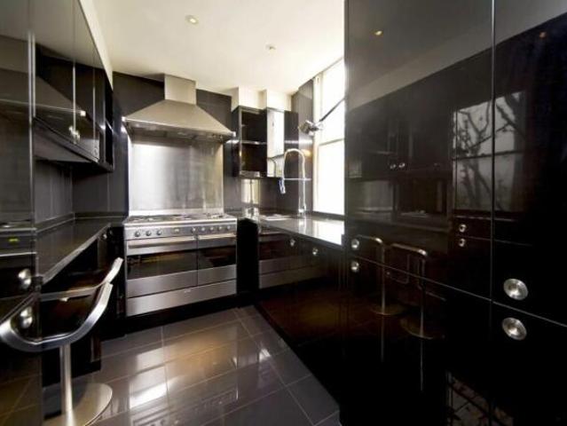 Flat for rent in Newcourt, Watergate