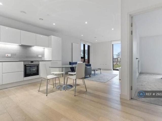 Flat for rent in Cat Hill