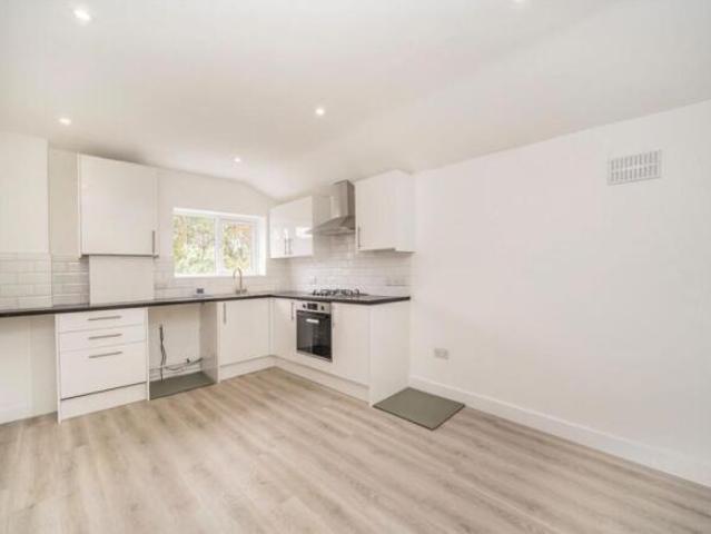 Flat for rent in Lewisham, Greater London