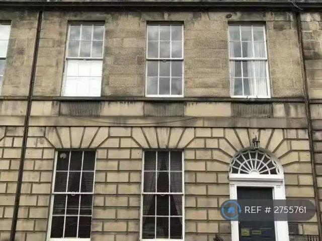 House for rent in Gayfield, Broughton