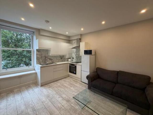 Flat for rent in Hillside, City of Edinburgh