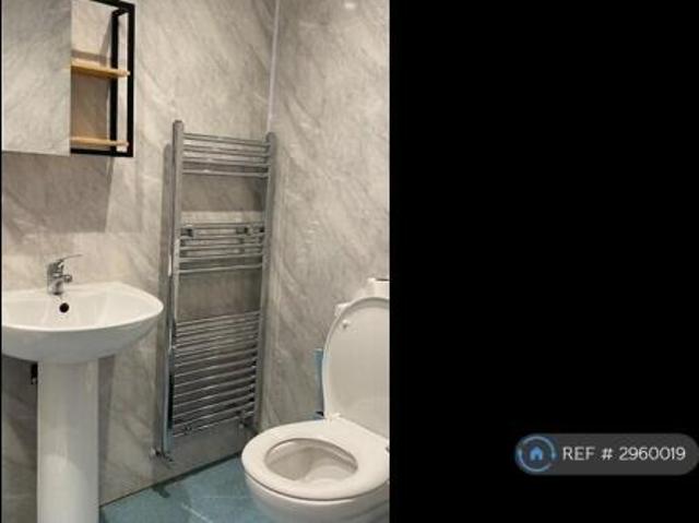 Flat for rent in Cat Hill