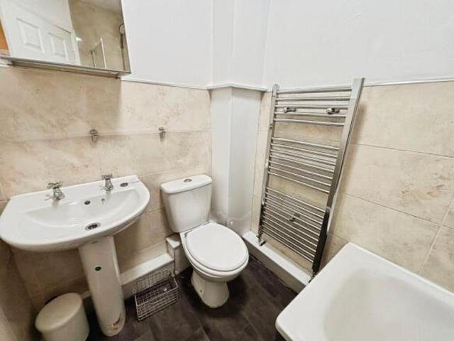 Flat for rent in Georgia, Greater Manchester