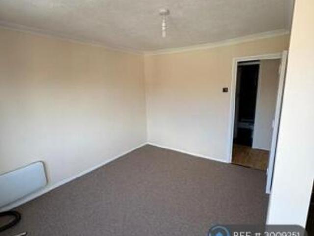 Flat for rent in Sheerness, Swale