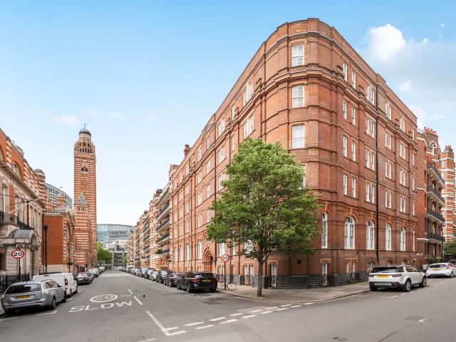 Apartment for rent in Victoria, Greater London