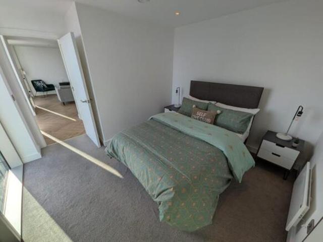 Flat for rent in Greengate, Burnedge