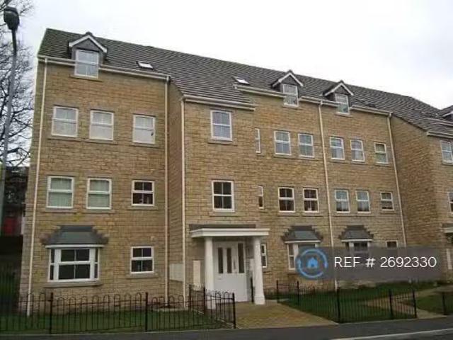 House for rent in Apperley Bridge, West Yorkshire
