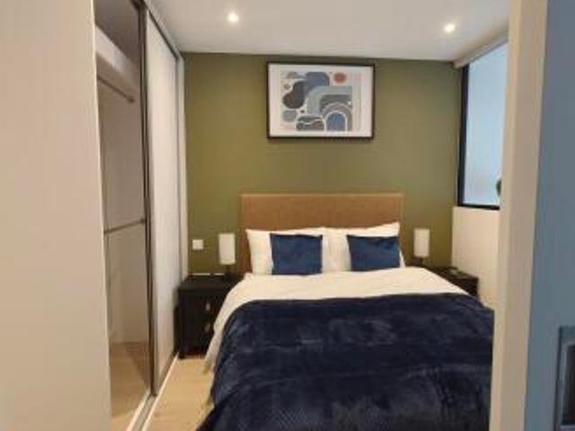 Flat for rent in Brentford, Greater London