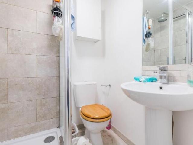 Flat for rent in Highgate, Greater London
