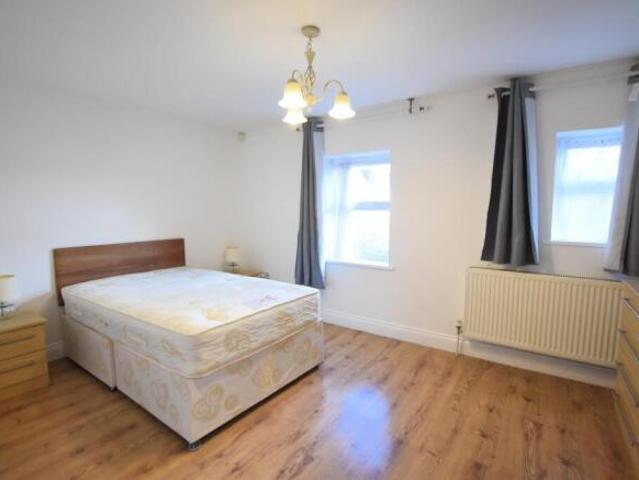 Flat for rent in Highgate, Greater London