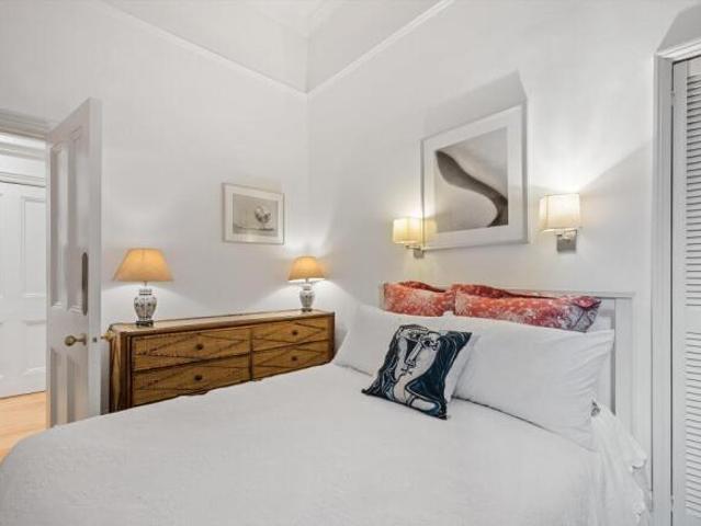 Flat for rent in Cat Hill