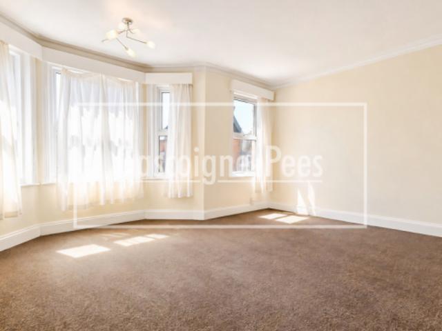 Flat for rent in Guildford Park, Westborough