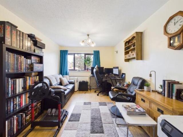 Flat for rent in Reading