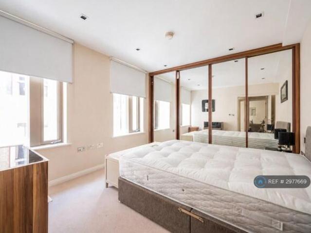 Flat for rent in Cat Hill