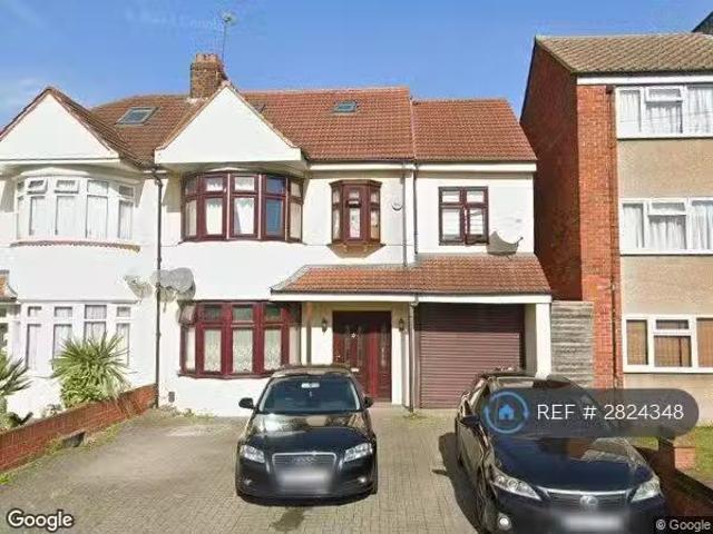 House for rent in Ilford, Greater London
