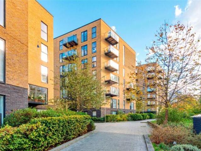 Flat for rent in Lewisham, Greater London