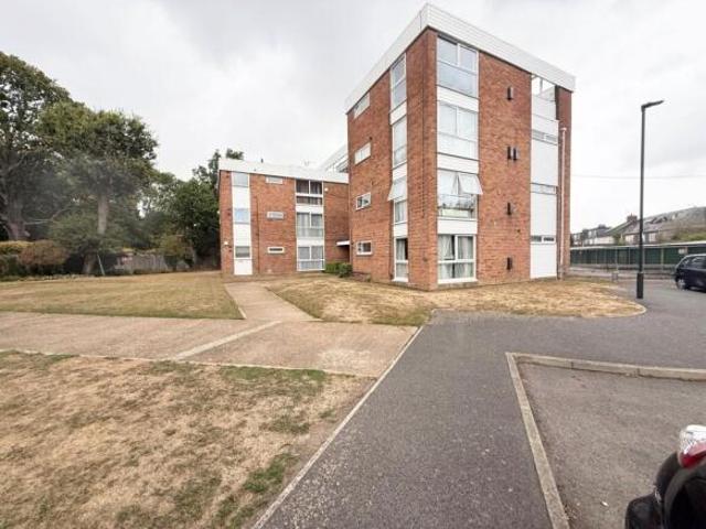 Flat for rent in Enfield, Greater London