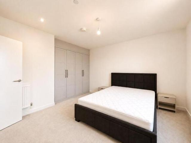 Flat for rent in Cat Hill