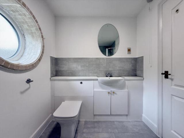 Flat for rent in Cat Hill