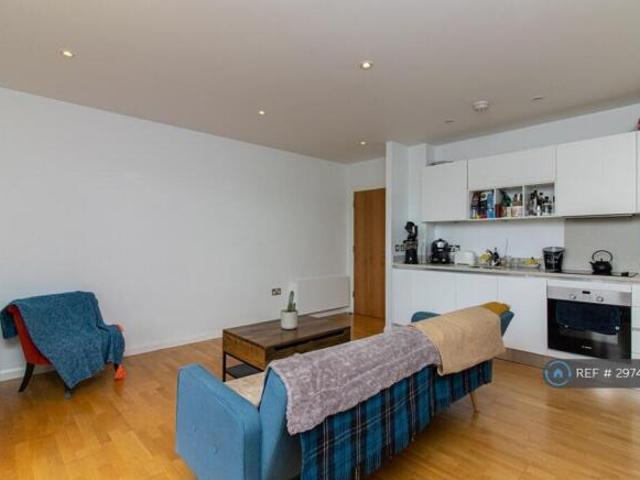 Flat for rent in Cat Hill