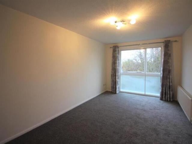 Flat for rent in Ickenham, Greater London