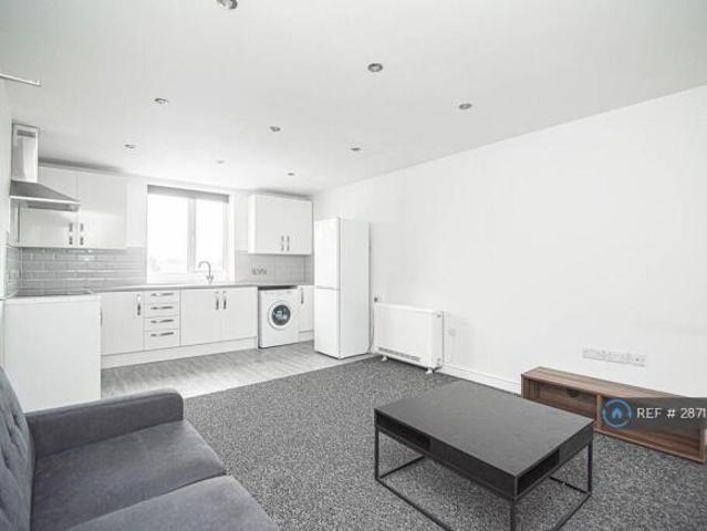 Flat for rent in Balby, South Yorkshire