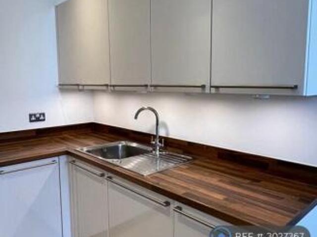Flat for rent in Cat Hill